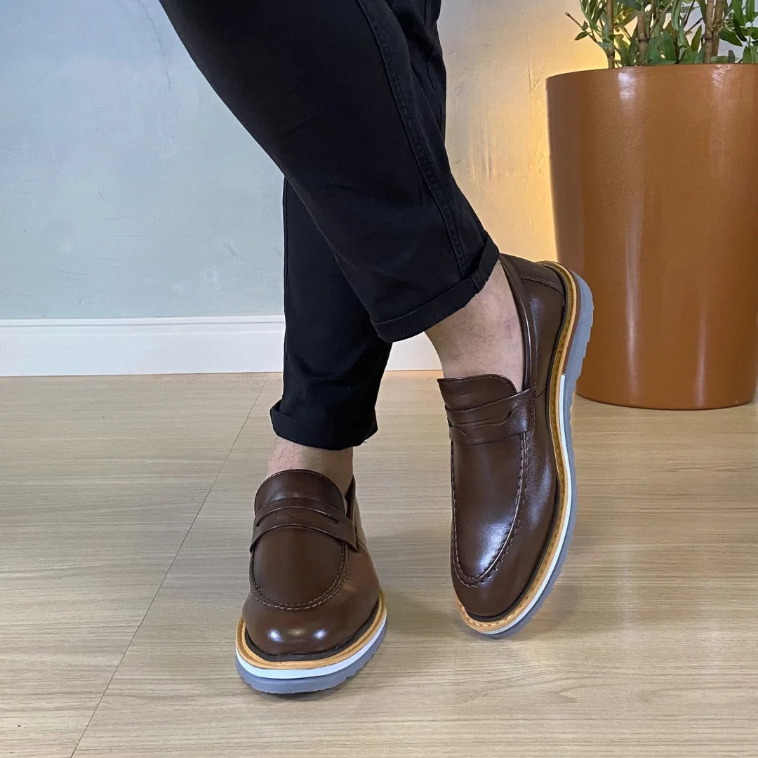 Sapato Loafer Masculino Tratorado Harold Café
