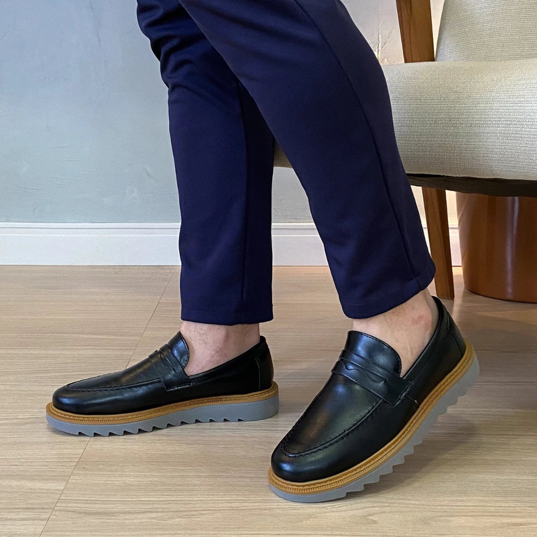 Sapato Loafer Masculino Tratorado Louis Preto