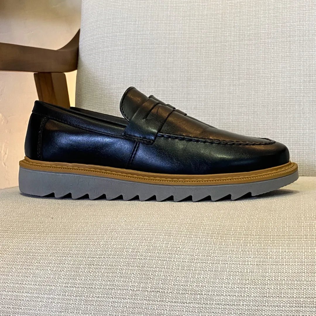 Sapato Loafer Masculino Tratorado Louis Preto