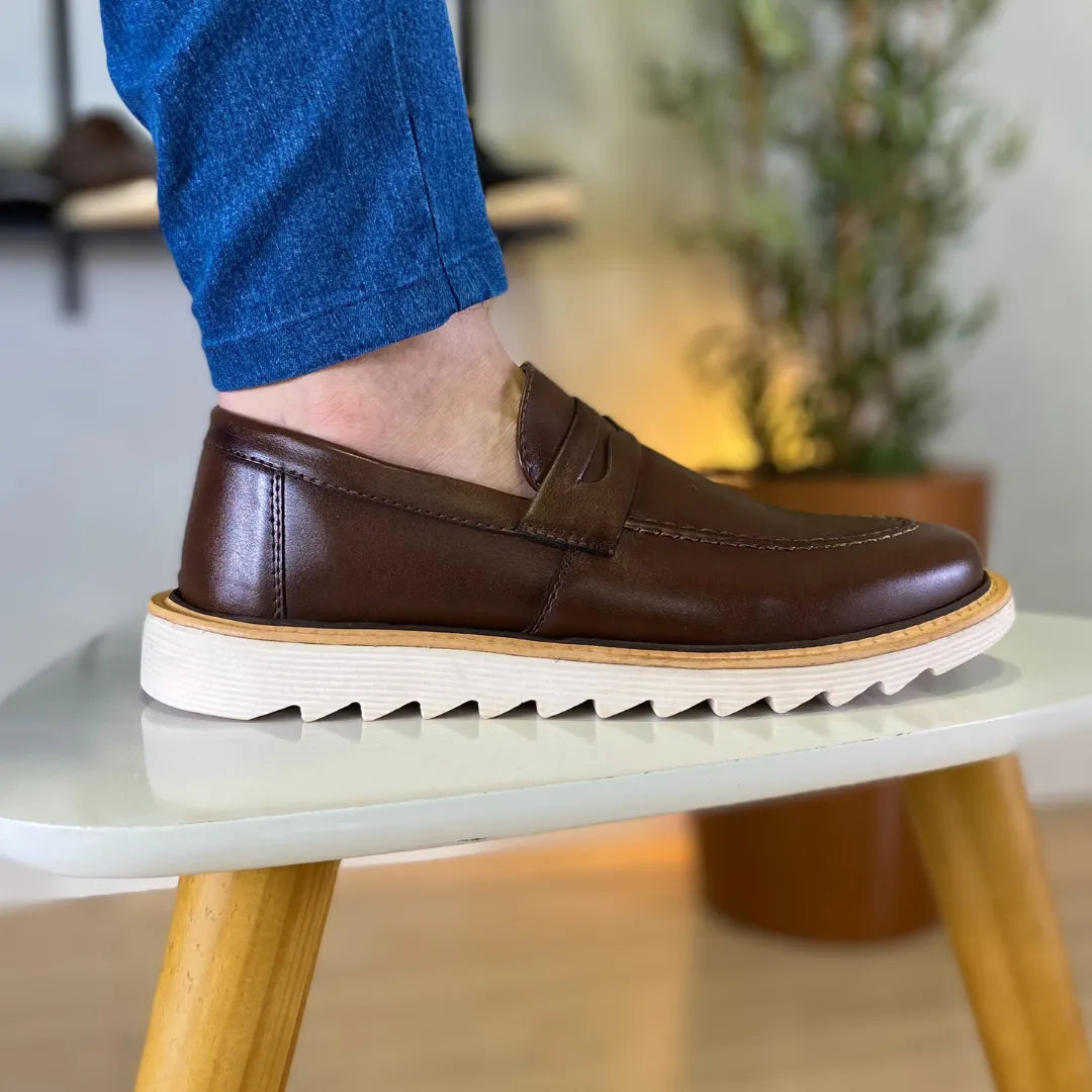 Sapato Loafer Masculino Tratorado Martin Café