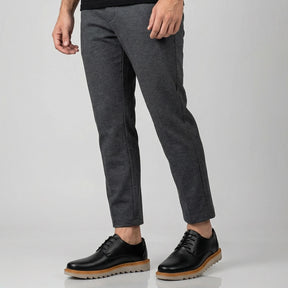 Sapato derby masculino preto em couro premium com solado tratorado