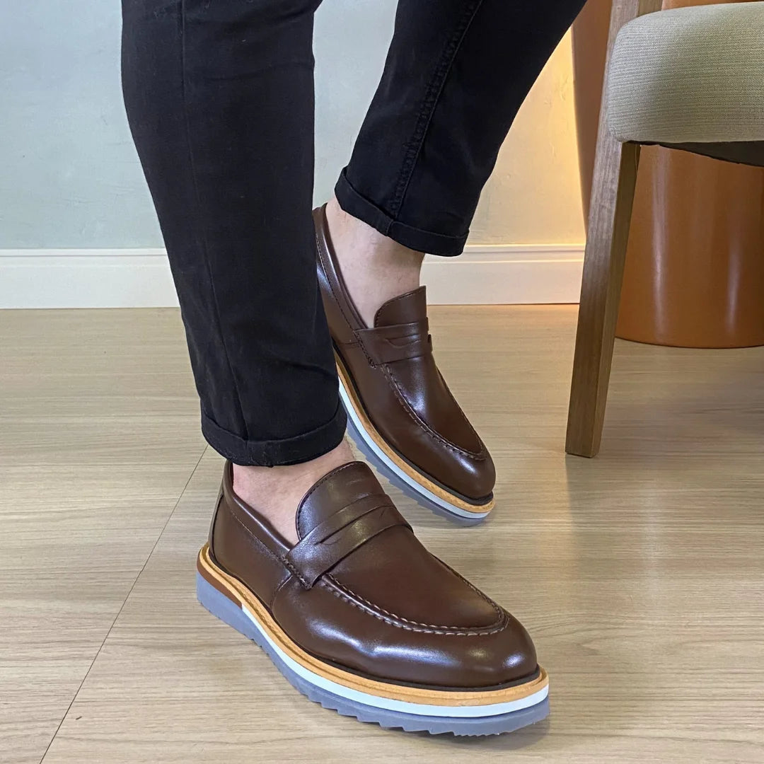 Sapato Loafer Masculino Tratorado Harold Café
