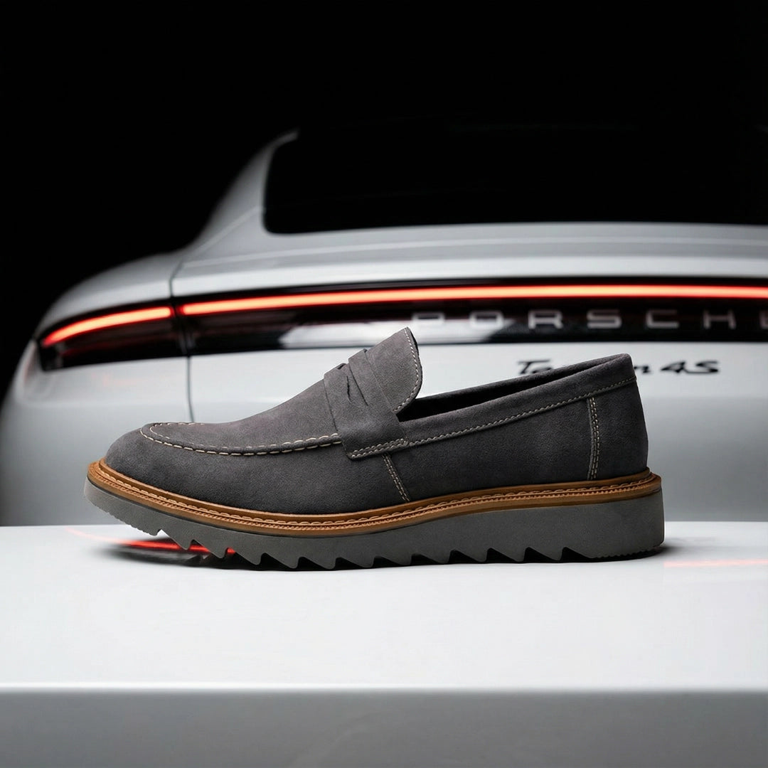 Sapato Loafer Masculino Tratorado Louis Camurça Titânio