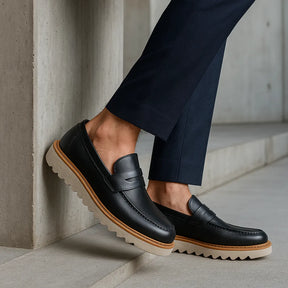 Sapato Loafer Masculino Tratorado Louis Preto