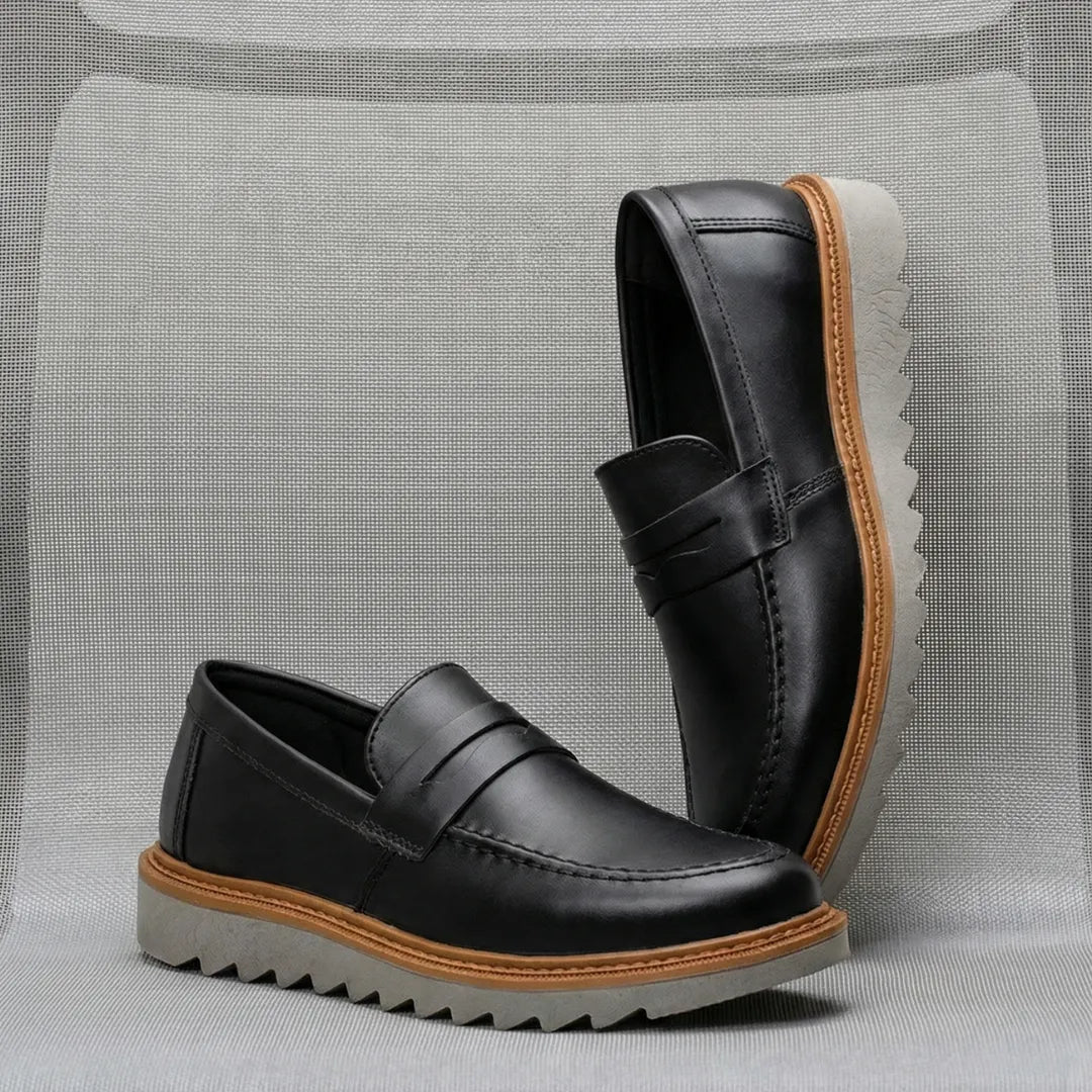 Sapato Loafer Masculino Tratorado Louis Preto
