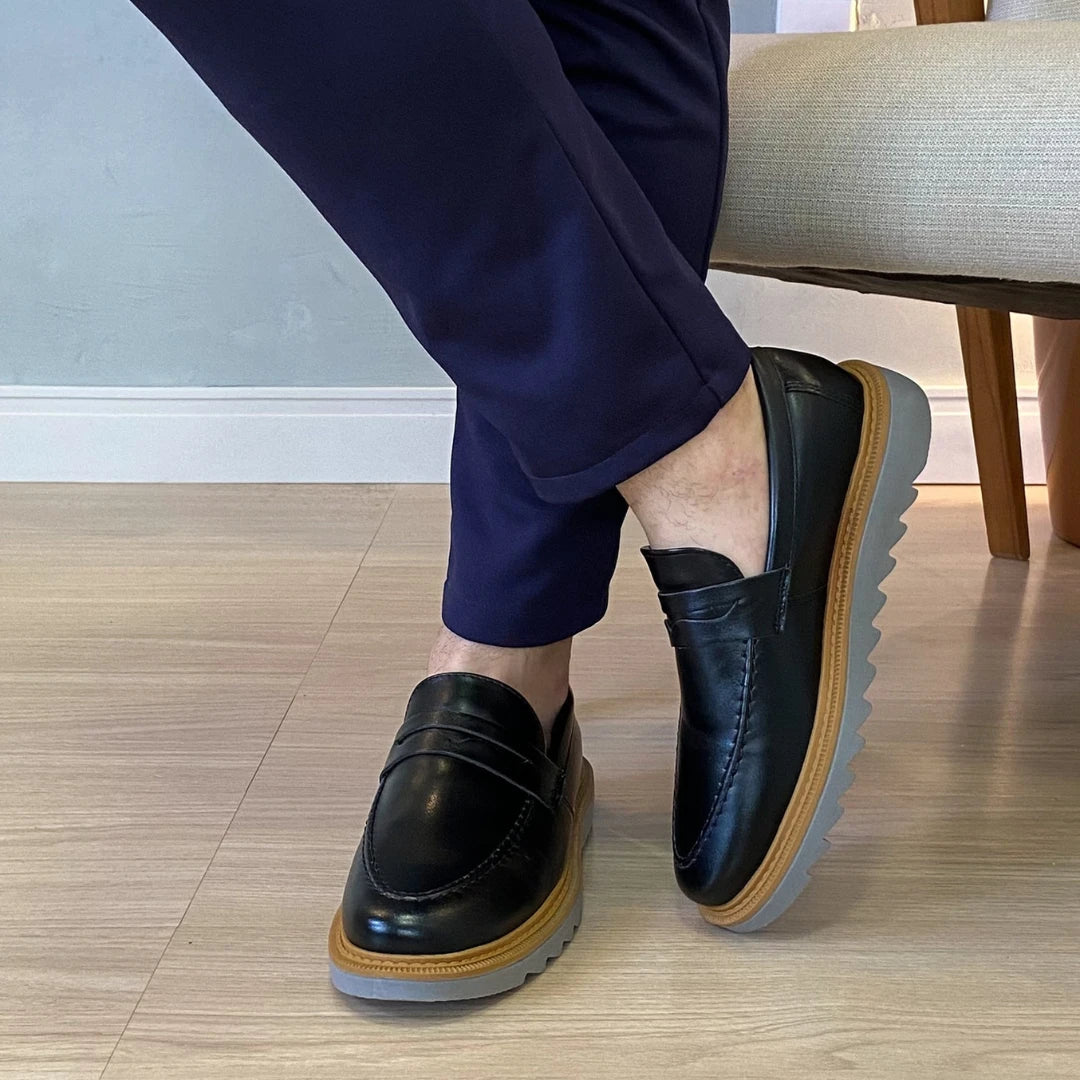 Sapato Loafer Masculino Tratorado Louis Preto