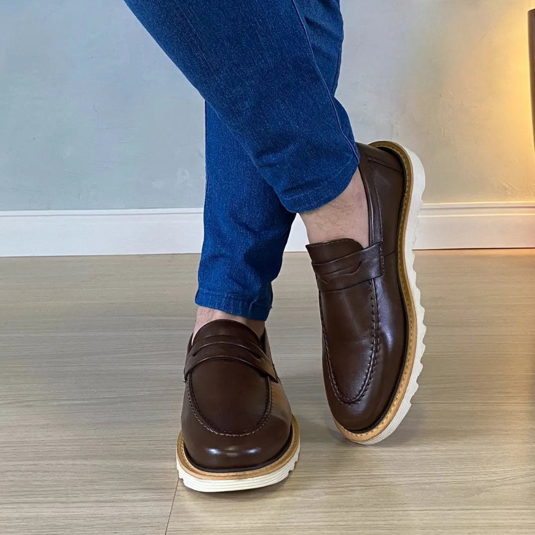 Sapato Loafer Masculino Tratorado Martin Café
