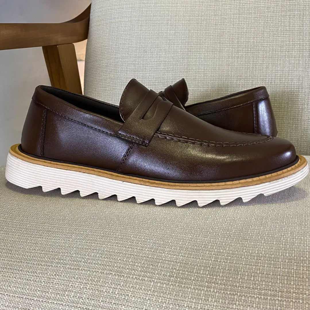 Sapato Loafer Masculino Tratorado Martin Café