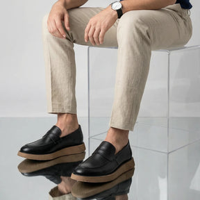 Loafer casual masculino preto com solado New Crepe