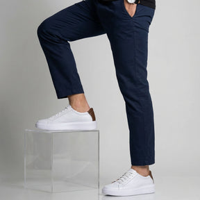 tênis Vox branco com design minimalista